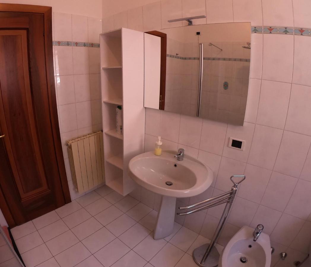 טוסקולנו מדרנו Appartamento Panorama מראה חיצוני תמונה